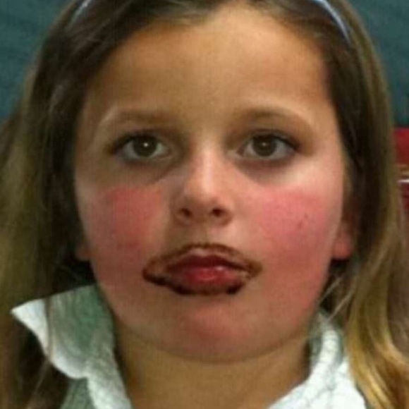 Meet your Posher, Chloe - Picture 1 of 1